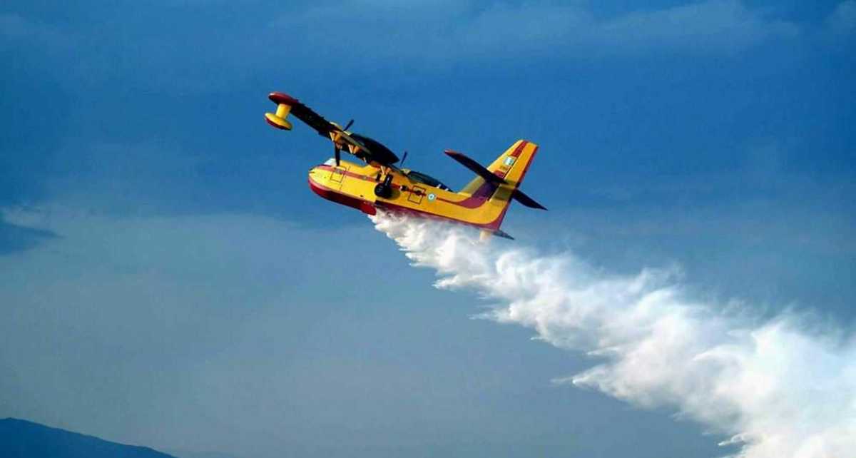Ασταμάτητη η Πολεμική Αεροπορία σε αποστολές αεροπυρόσβεσης – Τι λέει το ΓΕΑ