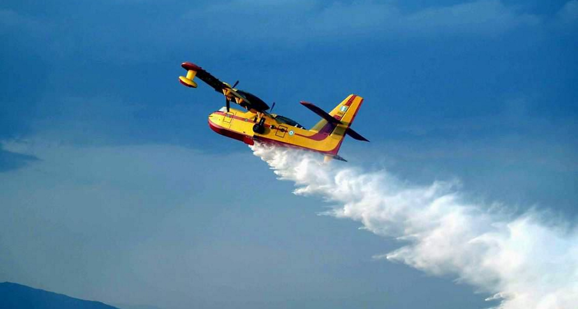 Ασταμάτητη η Πολεμική Αεροπορία σε αποστολές αεροπυρόσβεσης – Τι λέει το ΓΕΑ