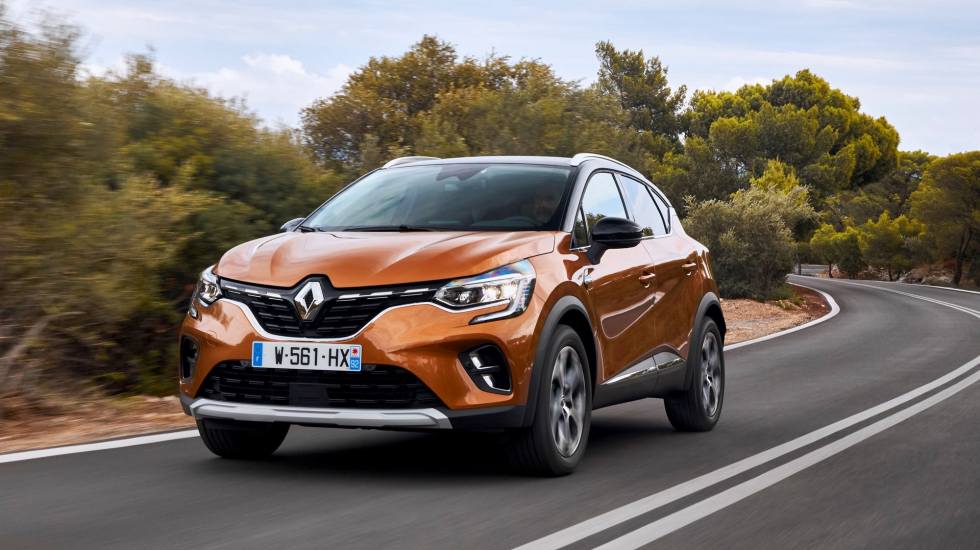 Νέες υβριδικές εκδόσεις για το Renault Captur στην ελληνική αγορά