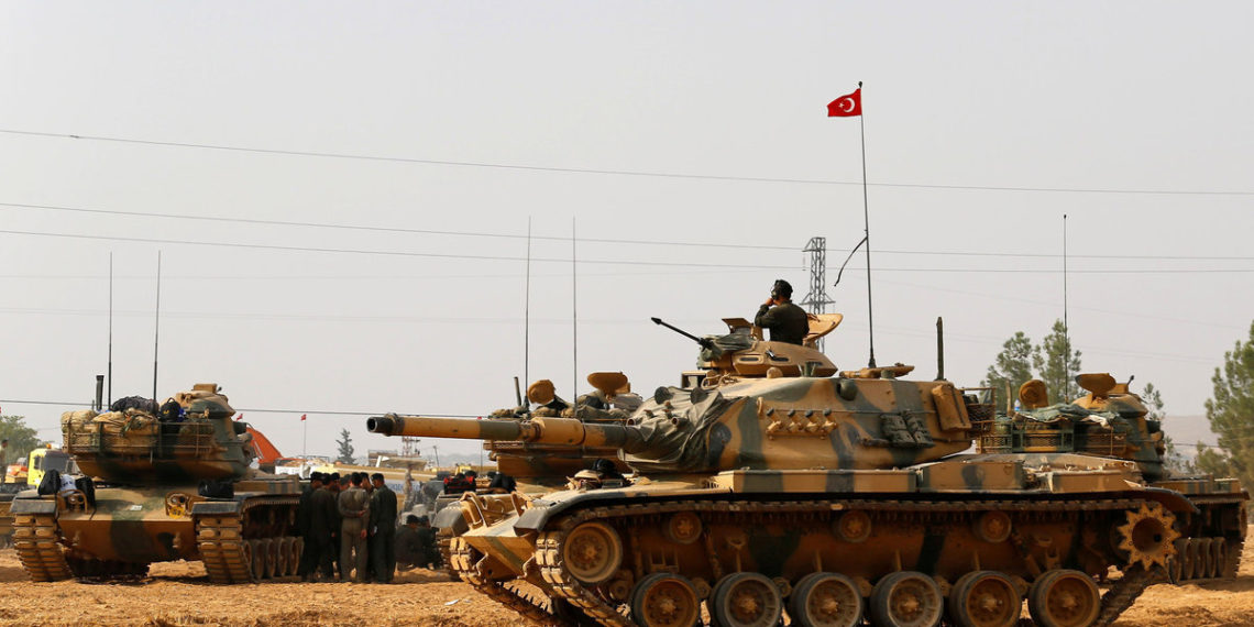 Turkish army tanks and military personal are stationed in Karkamis on the Turkish-Syrian border in the southeastern Gaziantep province, Turkey, August 25, 2016. REUTERS