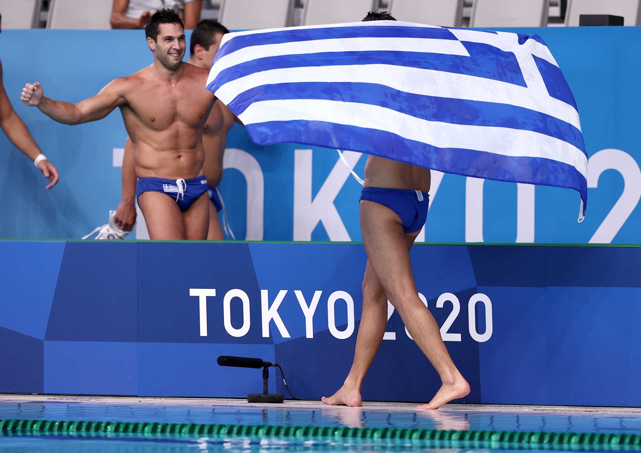 Tokyo 2020 Olympics - Water Polo - Men - Semifinal - Greece v Hungary -  Tatsumi Water Polo Centre, Tokyo, Japan – August 6, 2021. Greece's team members celebrate after winning the match REUTERS
