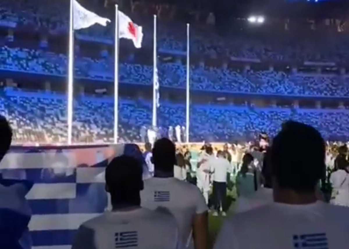 Εθνική πόλο: Οι διεθνείς τραγούδησαν τον Εθνικό ύμνο στην Τελετή Λήξης των Ολυμπιακών Αγώνων