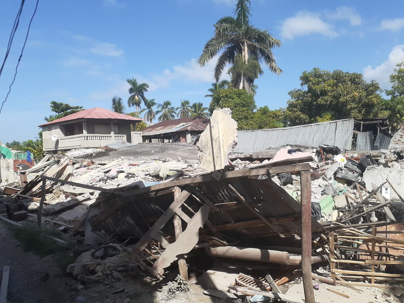 Σεισμός στην Αϊτή: Πάνω από 304 νεκροί, χιλιάδες τραυματίες και αγνοούμενοι