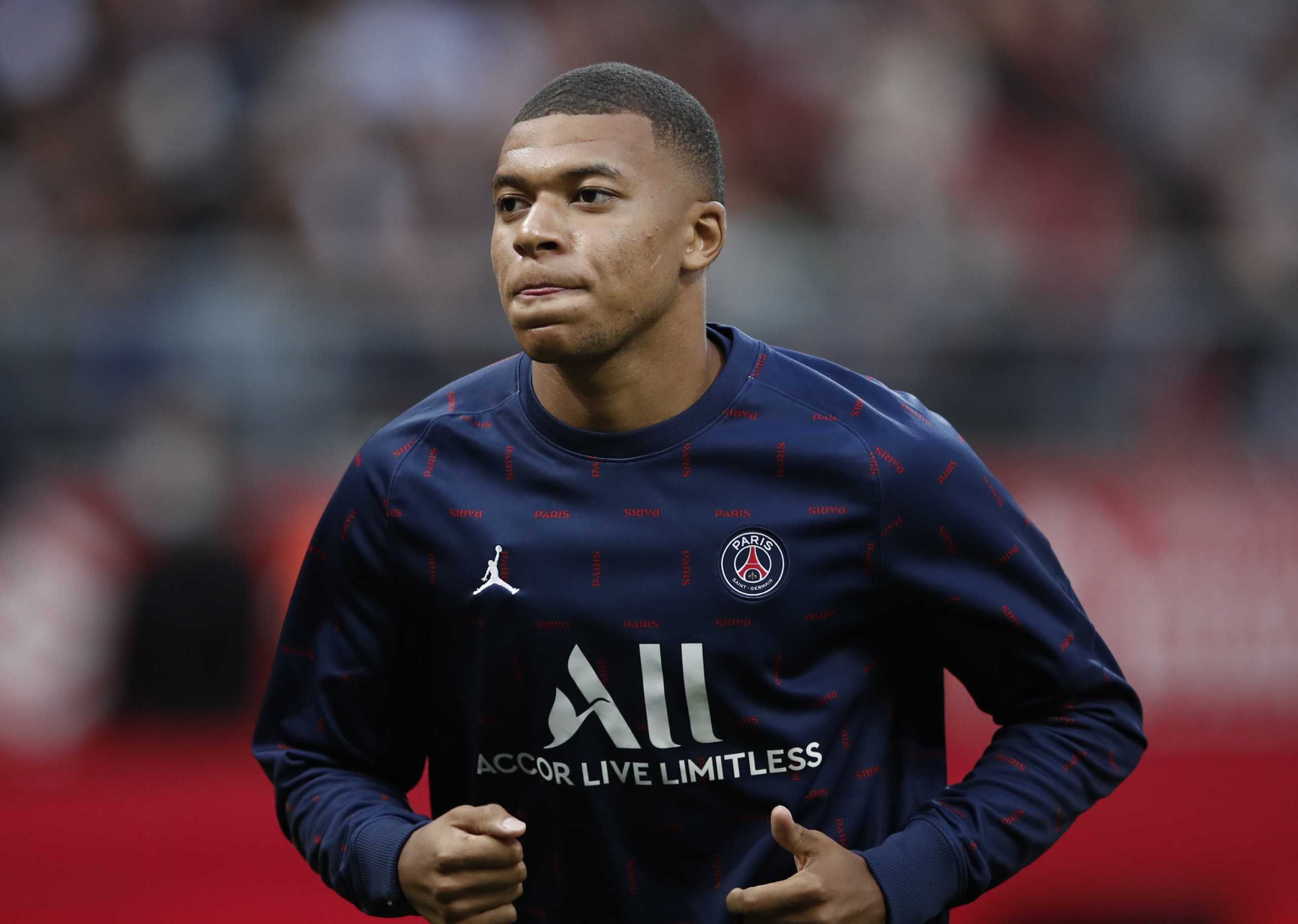 Soccer Football - Ligue 1 - Stade de Reims v Paris St Germain - Stade Auguste-Delaune, Reims, France - August 29, 2021 Paris St Germain's Kylian Mbappe during the warm up before the match REUTERS