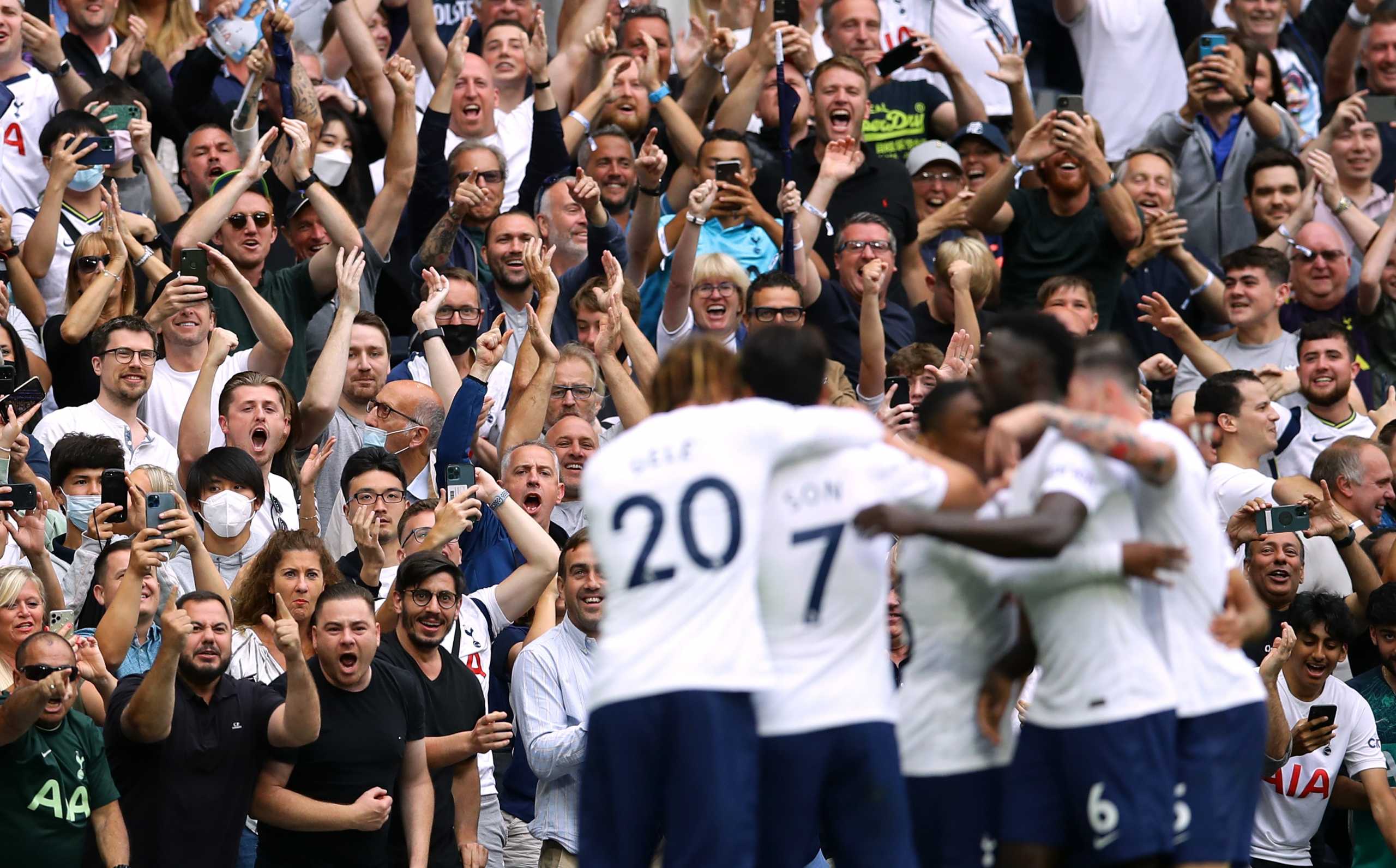Soccer Football - Premier League - Tottenham Hotspur v Manchester City - Tottenham Hotspur Stadium, London, Britain - August 15, 2021 Tottenham Hotspur's Son Heung-min celebrates scoring their first goal with teammates REUTERS