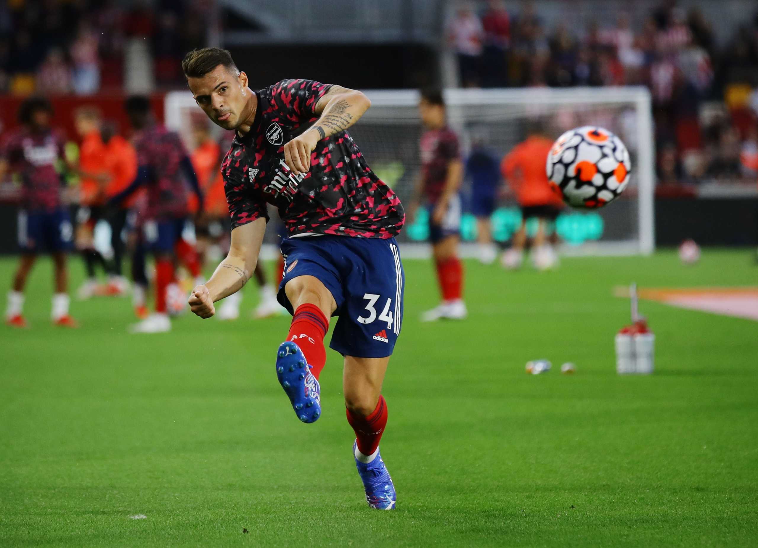 Soccer Football - Premier League - Brentford v Arsenal - Brentford Community Stadium, London, Britain - August 13, 2021 Arsenal's Granit Xhaka during the warm up before the match REUTERS