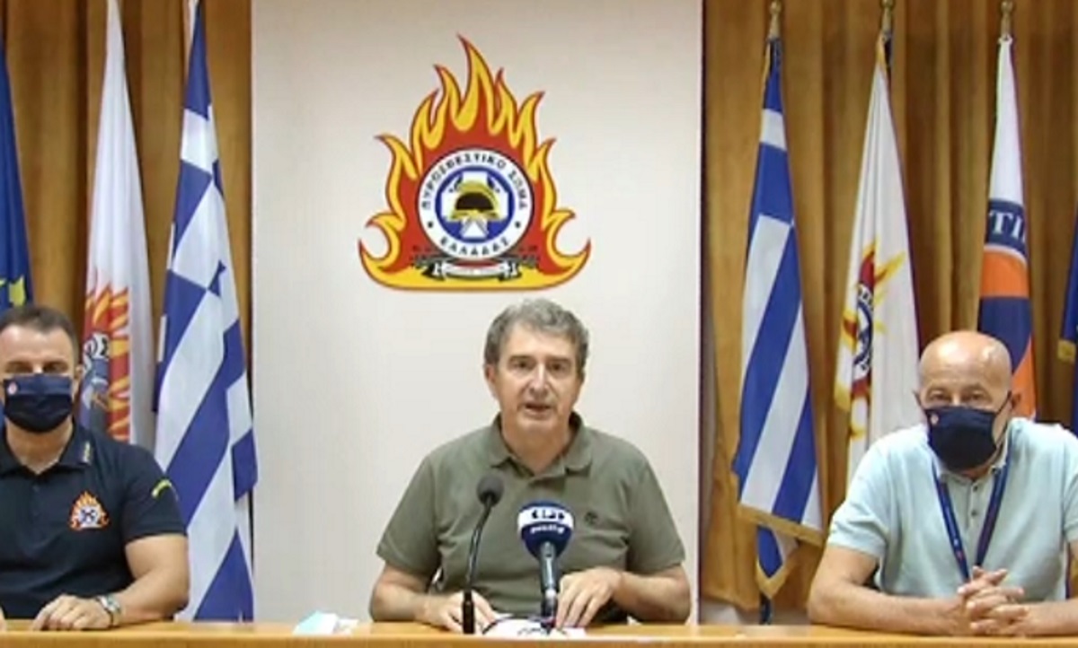Μιχάλης Χρυσοχοΐδης: Έχει οριοθετηθεί το μεγαλύτερο μέρος της φωτιάς στα Βίλια