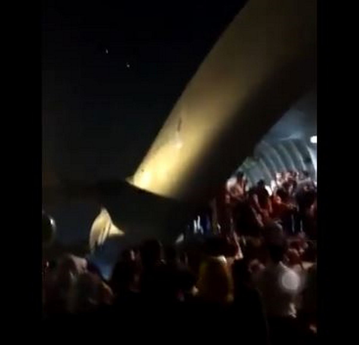 Αφγανιστάν: Η στιγμή της επίθεσης στο αεροδρόμιο της Καμπούλ