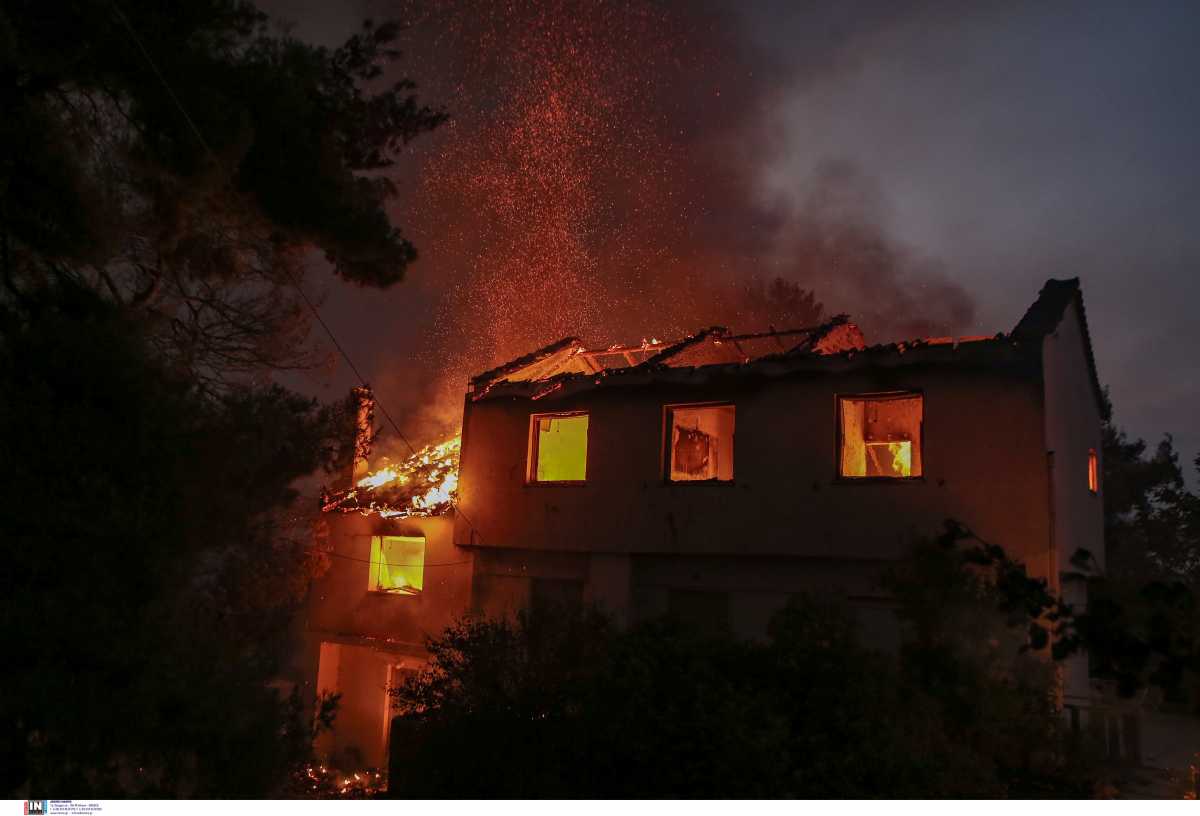 Φωτιές στην Αττική: Νύχτα αγωνίας σε Θρακομακεδόνες, Βαρυμπόμπη, Μαλακάσα και Ωρωπό