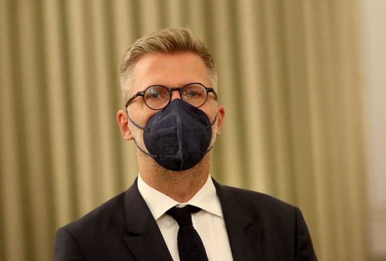 Εμβόλιο κορονοϊού – Άκης Σκέρτσος: Πόσοι είναι τελικά οι ανεμβολίαστοι στην Ελλάδα