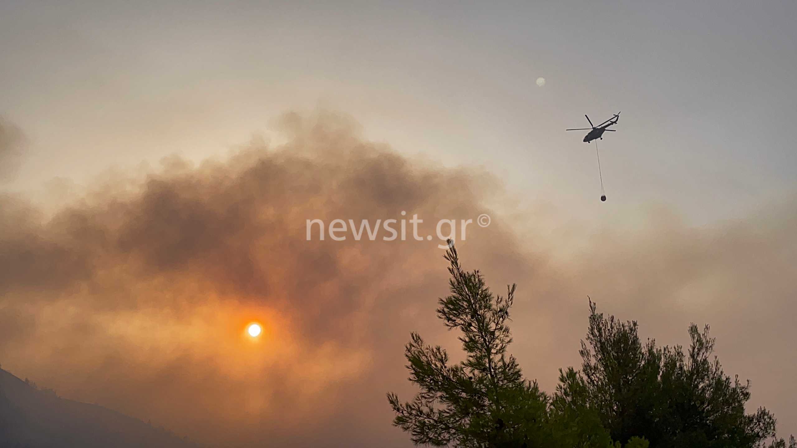 Φωτιά στην Εύβοια: Εκκένωση άλλων τριών χωριών – Χτυπούν καμπάνες για να εγκαταλείψουν οι κάτοικοι τα σπίτια