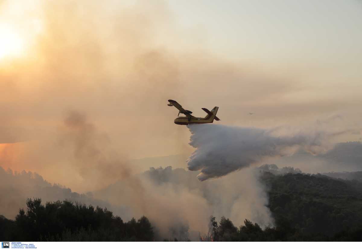 Φωτιά στη Λακωνία: Σε εξέλιξη η φωτιά στη Μάνη