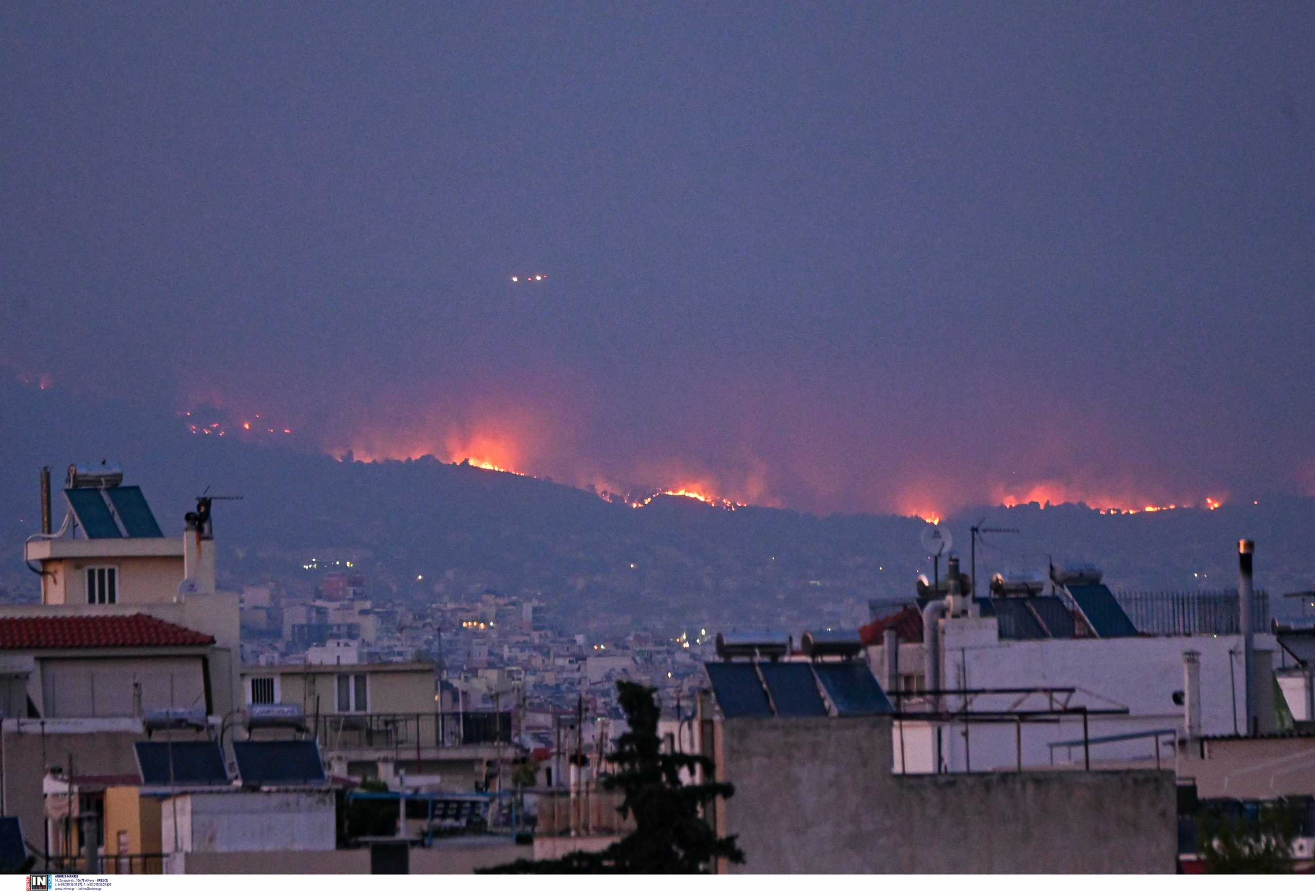 Φωτιά στην Πετρούπολη: Και ο Τάσος Ξιαρχό στη μάχη με τις φλόγες – «Βίωσα τη λαίλαπα»