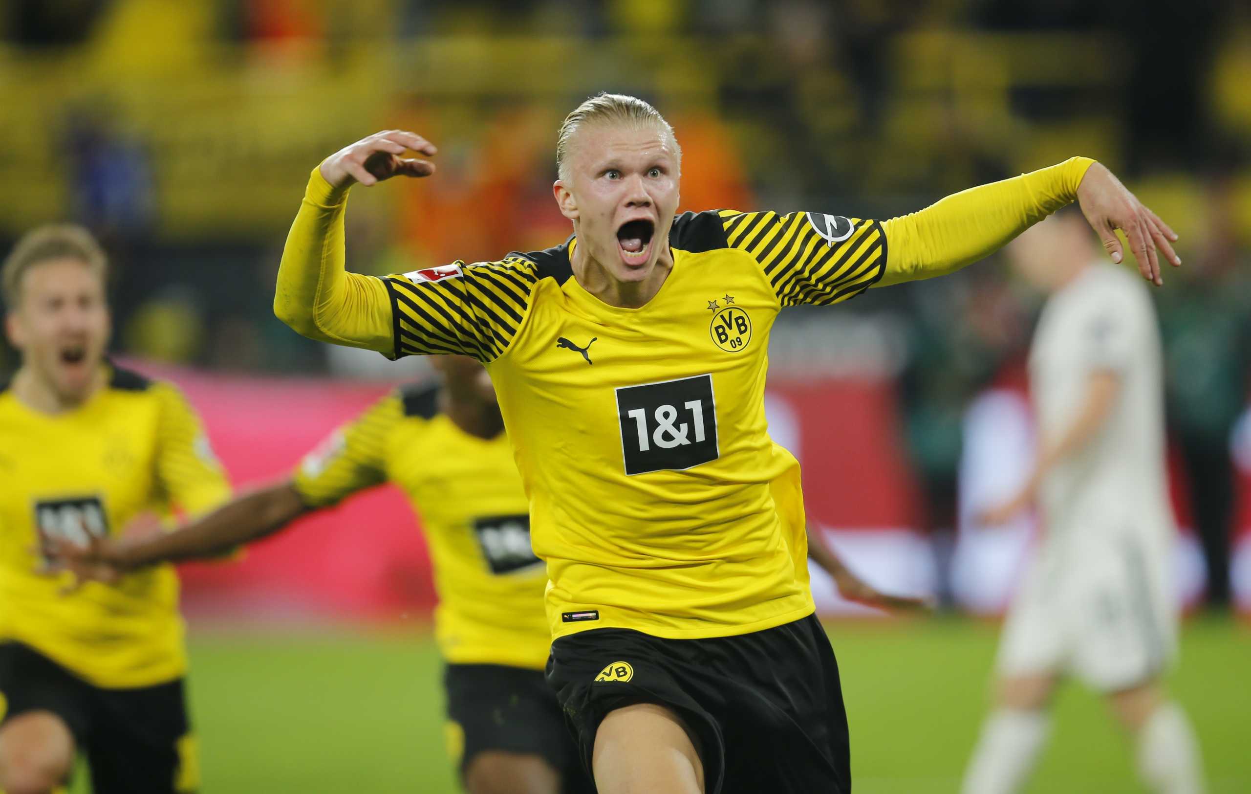 Soccer Football - Bundesliga - Borussia Dortmund v TSG Hoffenheim - Signal Iduna Park, Dortmund, Germany - August 27, 2021 Borussia Dortmund's Erling Haaland celebrates scoring their third goal REUTERS