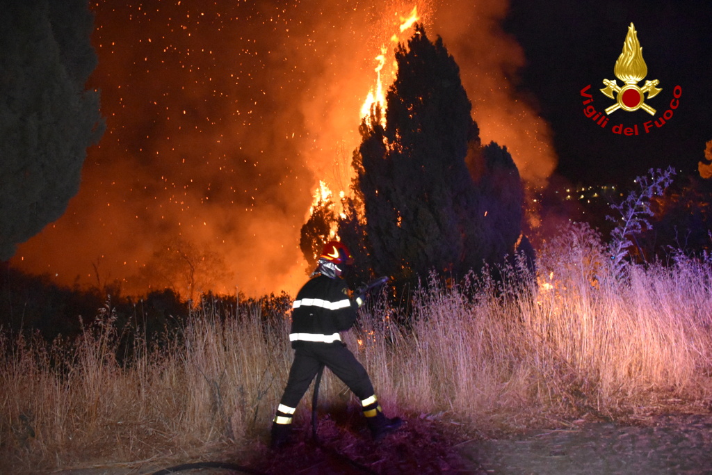 Πυροσβεστική: 52 νέες φωτιές – Αυξημένος κίνδυνος πυρκαγιάς τις επόμενες ημέρες