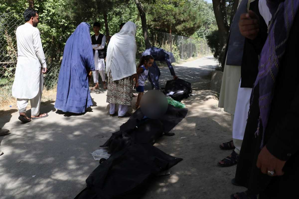 Αφγανιστάν: Πάνω από 180 νεκροί από την τρομοκρατική επίθεση στο αεροδρόμιο της Καμπούλ