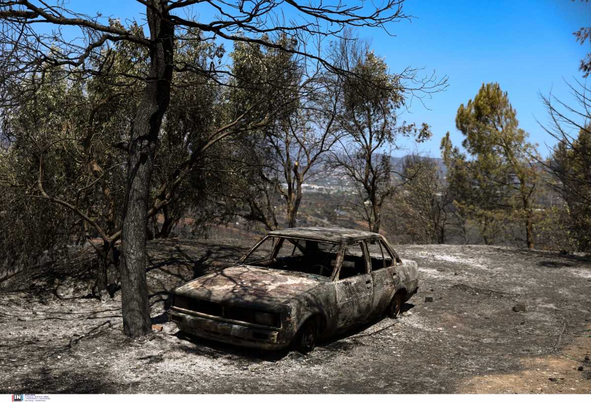 Φωτιές: Αγοράζουν καμένα ΙΧ από τις πληγείσες περιοχές για να «νομιμοποιήσουν» κλεμμένα