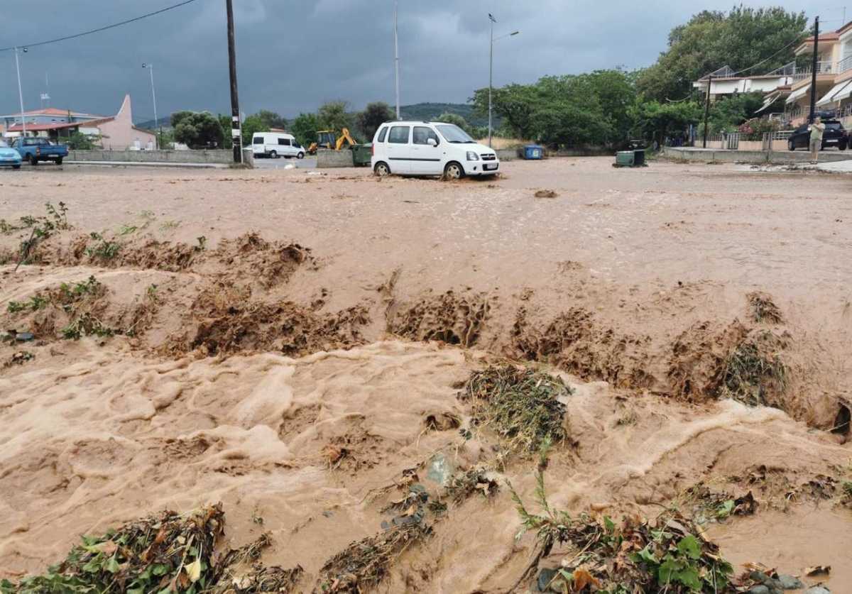 Μετά τον καύσωνα… πλημμύρες σε Λάρισα και Κατερίνη