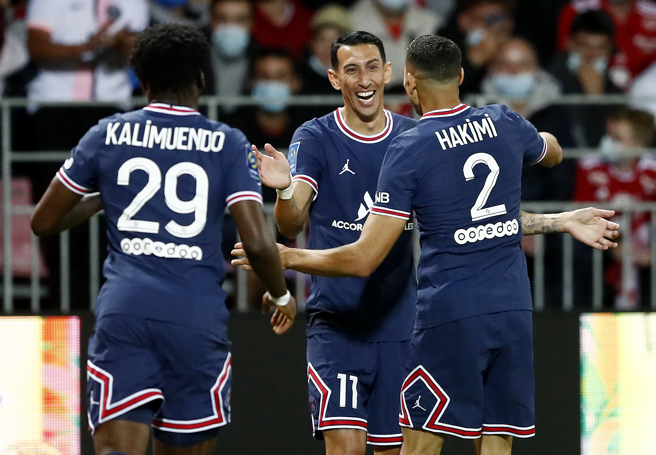 Soccer Football - Ligue 1 - Brest v Paris St Germain - Stade Francis-Le Ble, Brest, France - August 20, 2021. Paris St Germain's Angel Di Maria celebrates with teammates after scoring REUTERS