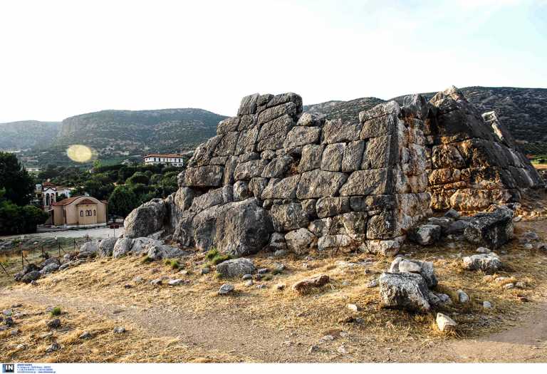 Η άγνωστη πυραμίδα της Ελλάδας δυο ώρες μακριά από την Αθήνα