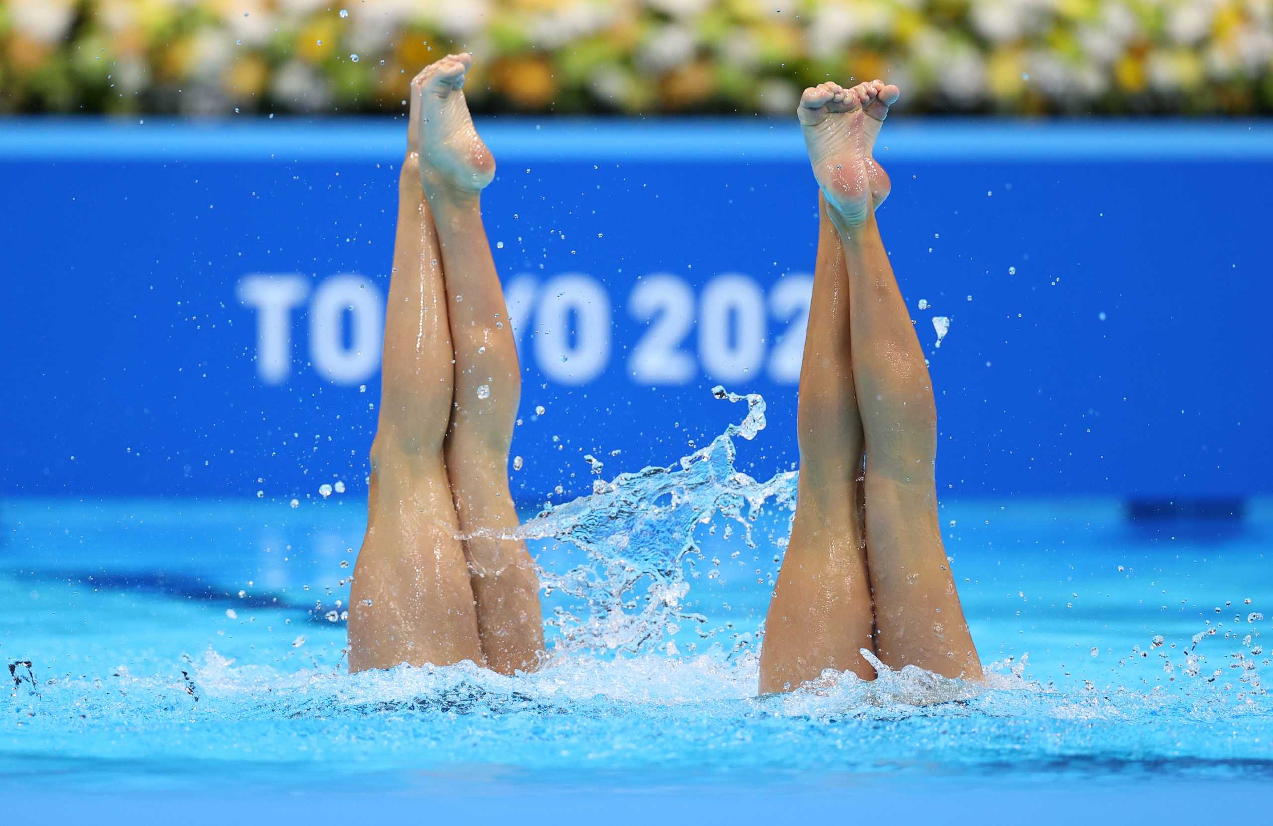 Tokyo 2020 Olympics - Artistic swimming - Women's Duet Free Routine - Preliminary Round - Tokyo Aquatics Centre, Tokyo, Japan - August 2, 2021.  Alisa Ozhogina of Spain and Iris Tio Casas of Spain during their performance. REUTERS