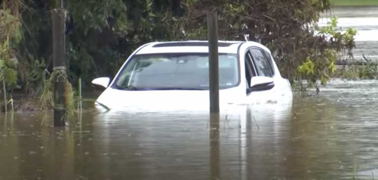 ΗΠΑ: Φονικές πλημμύρες στο Τενεσί – Τουλάχιστον 21 νεκροί και 50 αγνοούμενοι