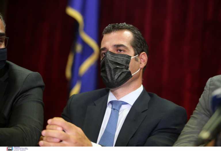 Θάνος Πλεύρης: «Παγώνουν» οι απελάσεις για όσους μετανάστες κάνουν το εμβόλιο