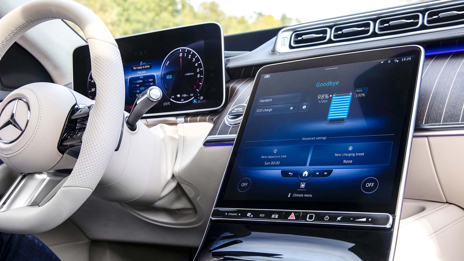 Mercedes-Benz S 580 e (Kraftstoffverbrauch kombiniert (NEFZ): 1,5-1,1 l

Mercedes-Benz S 580 e (combined fuel comsumption (NEDC): 1.5-1.1 l