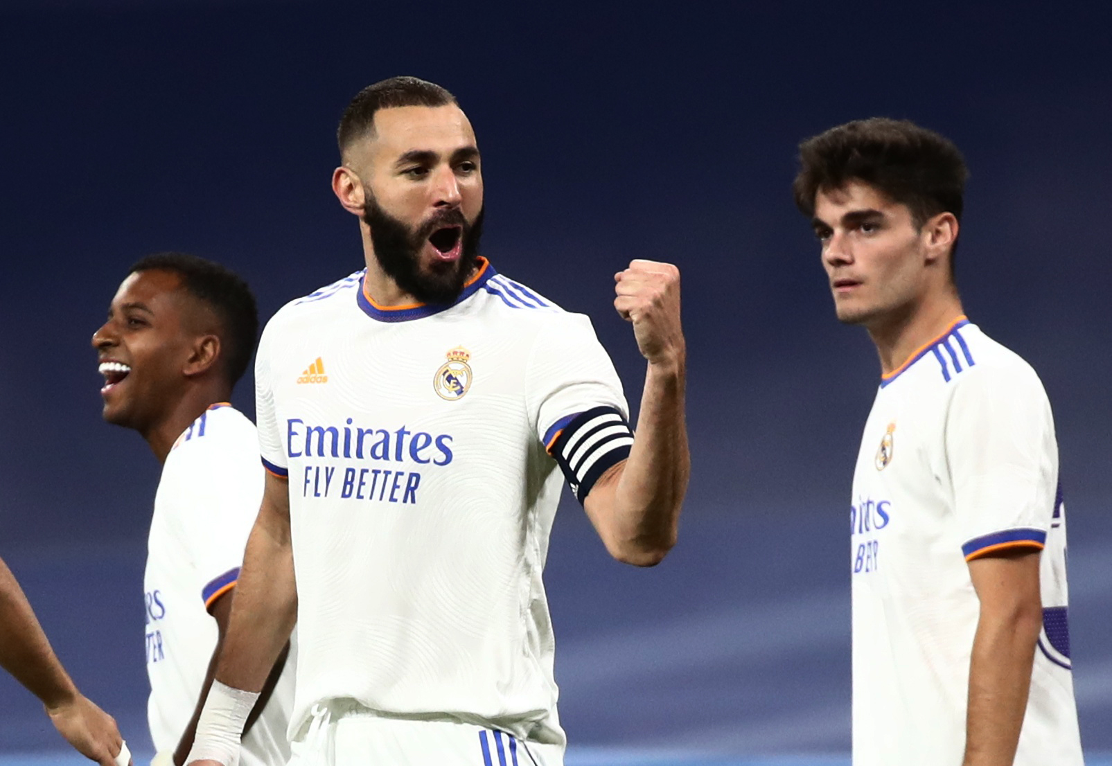 Soccer Football - LaLiga - Real Madrid v RCD Mallorca - Santiago Bernabeu, Madrid, Spain - September 22, 2021 Real Madrid's Karim Benzema celebrates scoring their first goal REUTERS