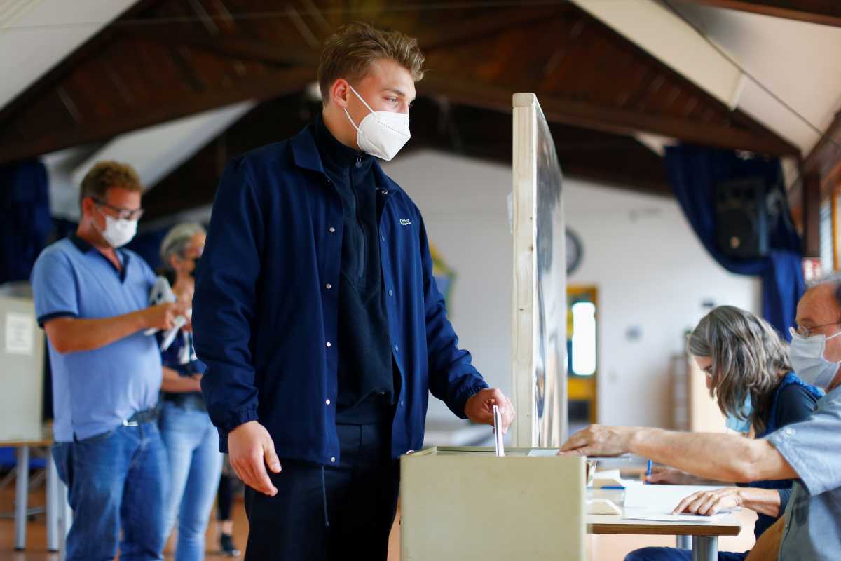 Εκλογές στη Γερμανία: Μεγαλύτερη από το 2017 η προσέλευση των ψηφοφόρων στις κάλπες