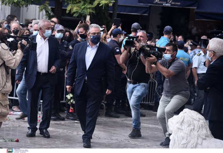 Μίκης Θεοδωράκης - το αντίο του Δημήτρη Κουτσούμπα: «Ο ουρανός καμάρωνε κι η γη χειροκροτούσε»