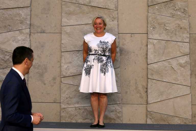 Netherlands: Defense Secretary resigns over unpredictability of Taliban