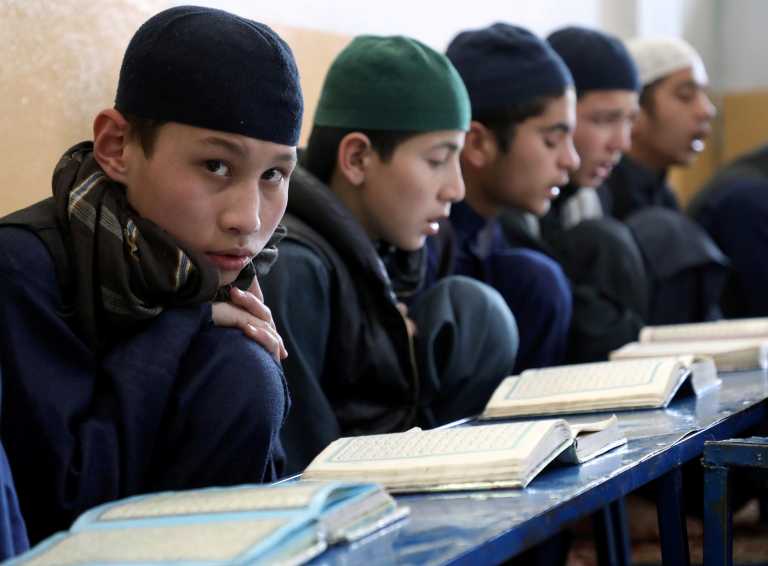 Afghanistan: Taliban open schools for boys