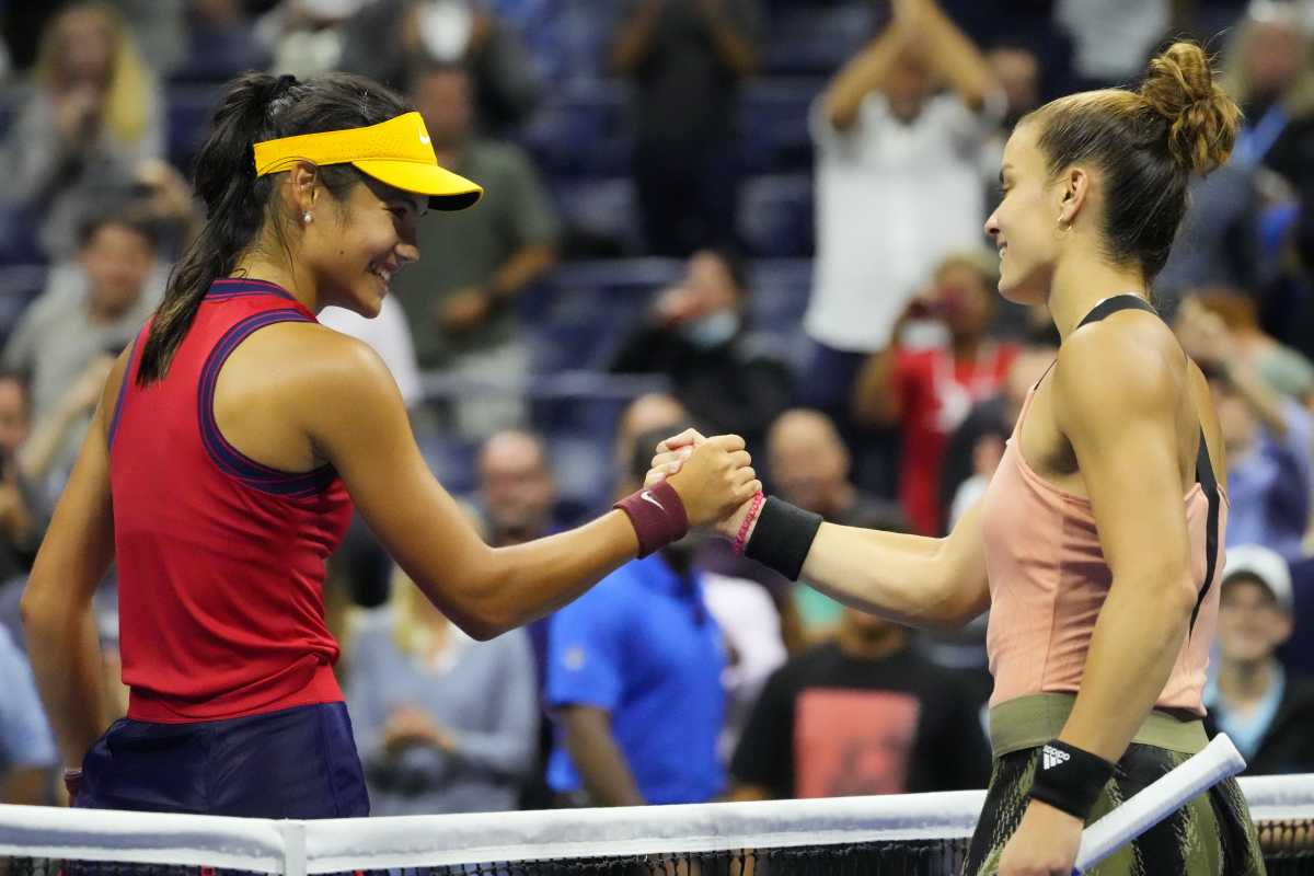 Sep 9, 2021; Flushing, NY, USA; Emma Raducanu of Great Britain (L) shakes hands with Maria Sakkari of Greece (R) after their match on day eleven of the 2021 U.S. Open tennis tournament at USTA Billie Jean King National Tennis Center. Mandatory Credit: Robert Deutsch-USA TODAY Sports