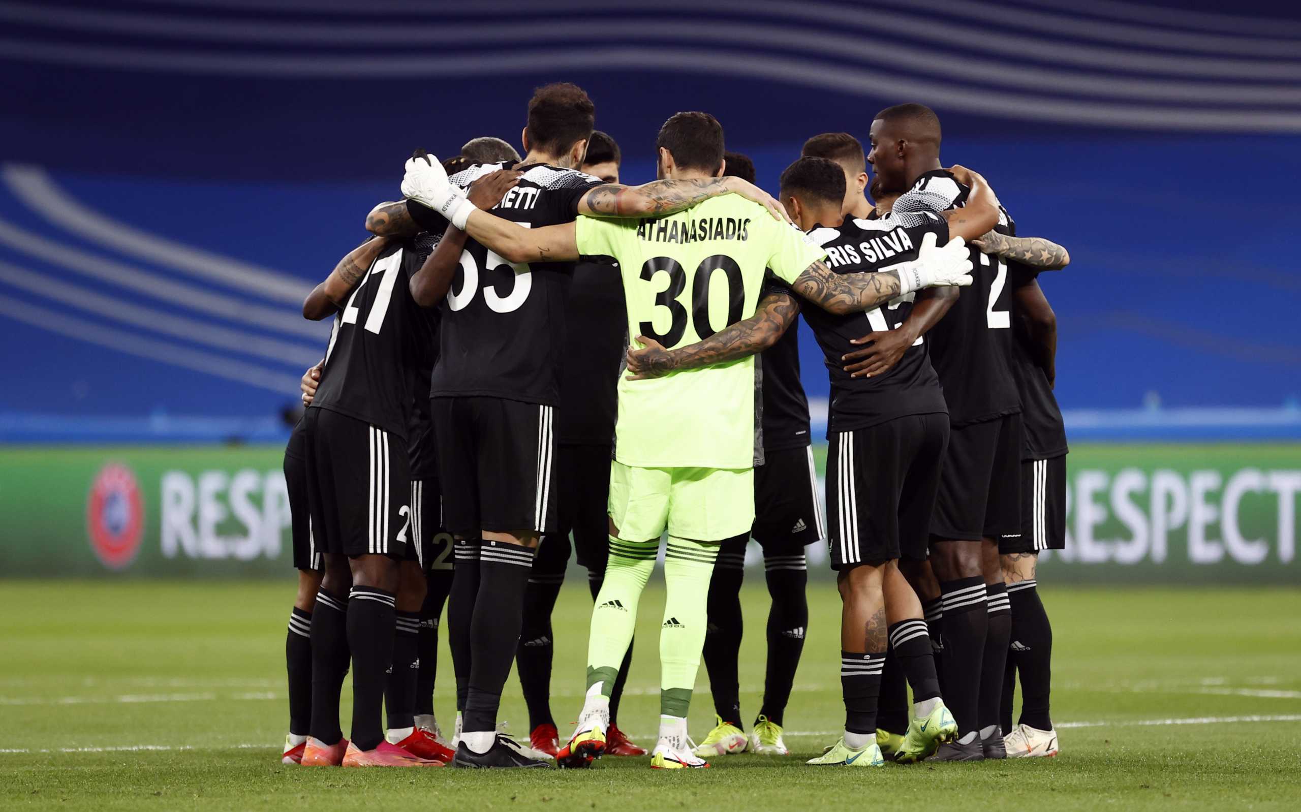 Soccer Football - Champions League - Group D - Real Madrid v Sheriff Tiraspol - Santiago Bernabeu, Madrid, Spain - September 28, 2021 Sheriff Tiraspol players huddle before the match REUTERS