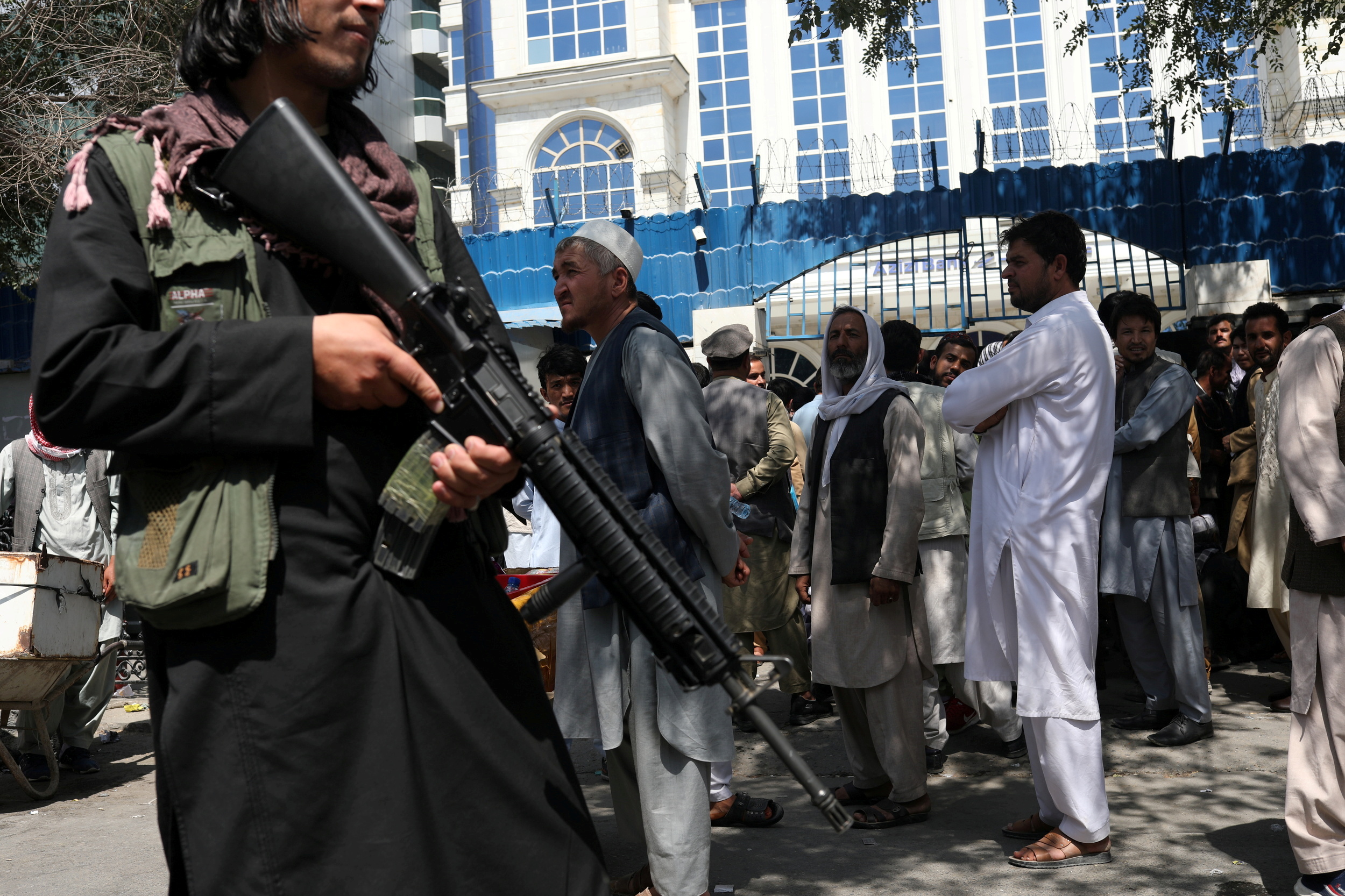 Αφγανιστάν: Έβαλαν βόμβες σε σχολείο αρρένων – Τουλάχιστον 6 νεκροί