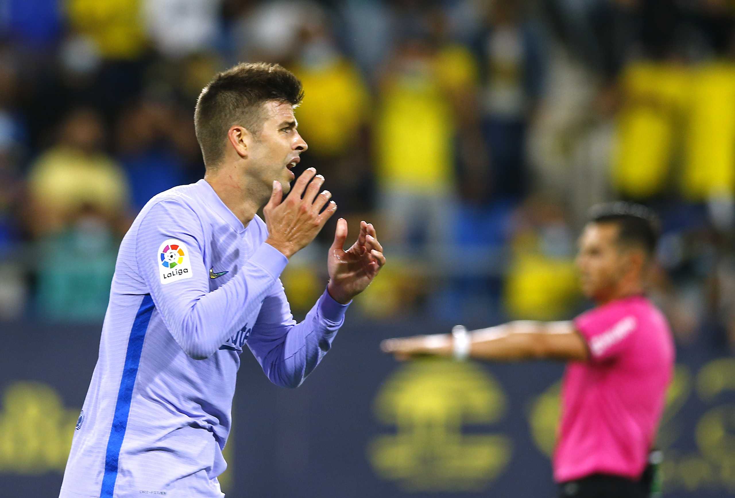 Soccer Football - LaLiga - Cadiz v FC Barcelona - Estadio Nuevo Mirandilla, Cadiz, Spain - September 23, 2021 FC Barcelona's Gerard Pique reacts REUTERS