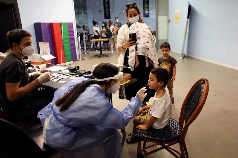 Κάθε Τετάρτη ο ΕΟΔΥ θα ανακοινώνει τα κρούσματα σε παιδιά