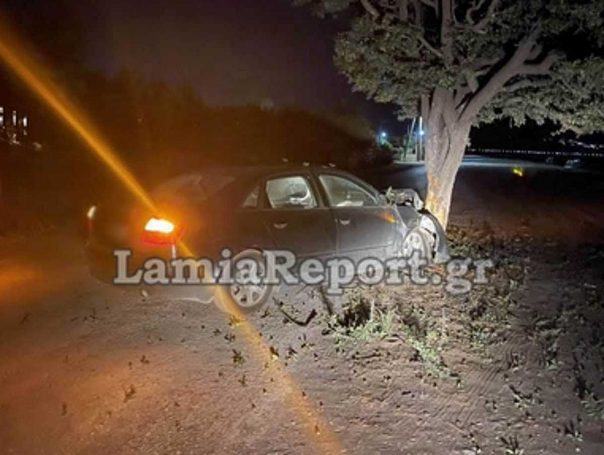 Φθιώτιδα: Έπεσε πάνω στο ένα και μοναδικό δέντρο που υπήρχε στο δρόμο σε ένα σπάνιο τροχαίο