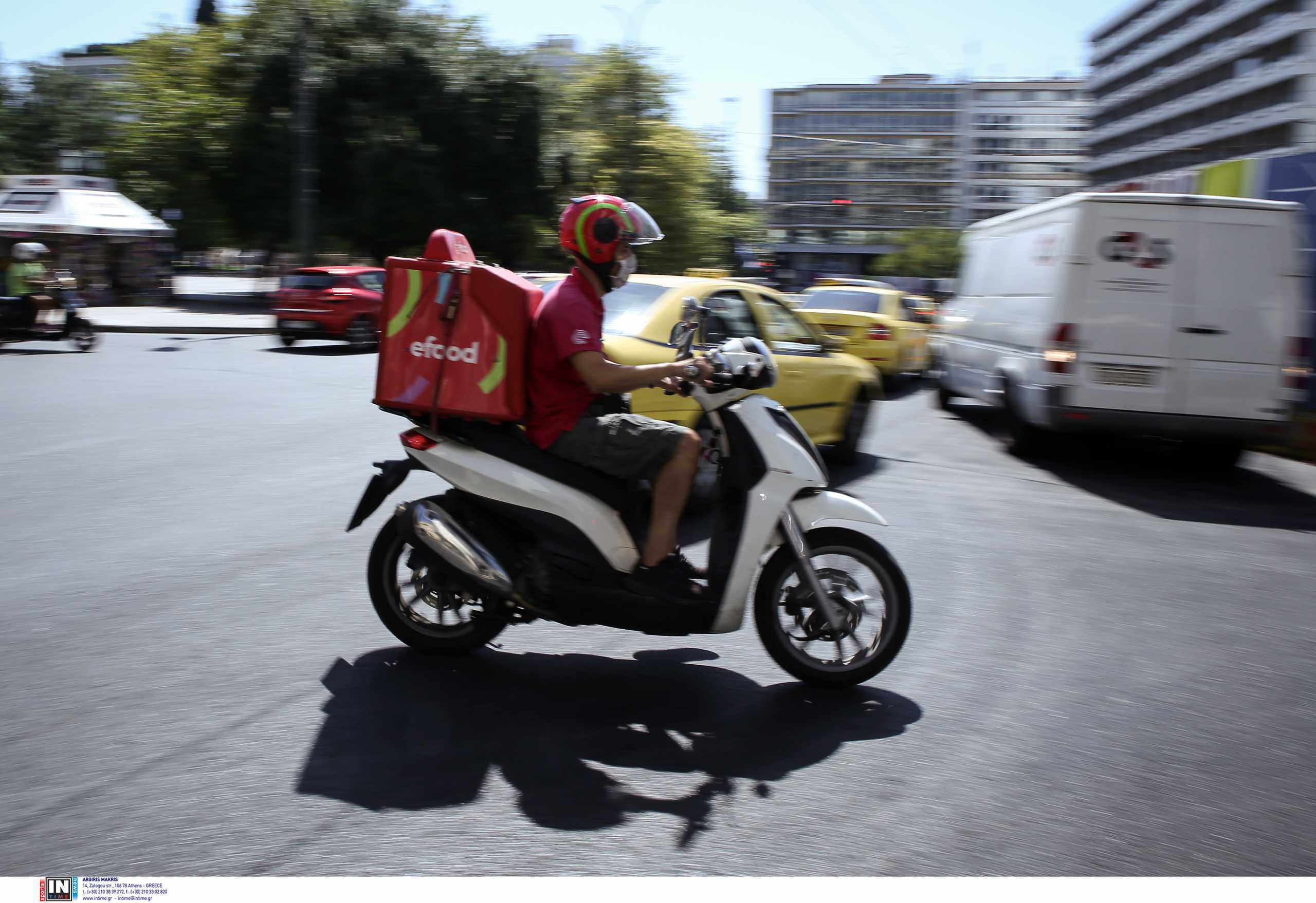 Πάρτι φοροδιαφυγής μέσα από πλατφόρμες delivery – Έρχεται μοντέλο «Airbnb»