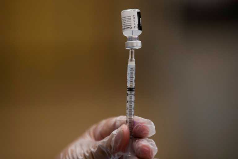Coronavirus: US to Buy Millions of Pfizer Vaccines to Donate to Worldwide