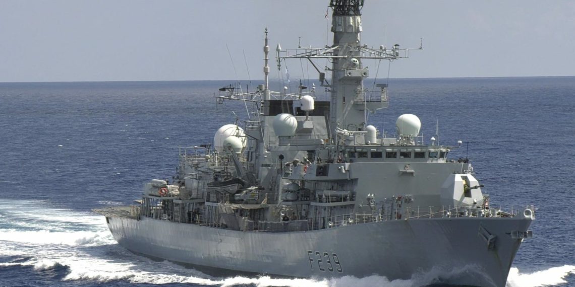 «Μήνυμα» της φρεγάτας HMS Richmond στην Κίνα με διέλευση στα Στενά της Ταϊβάν