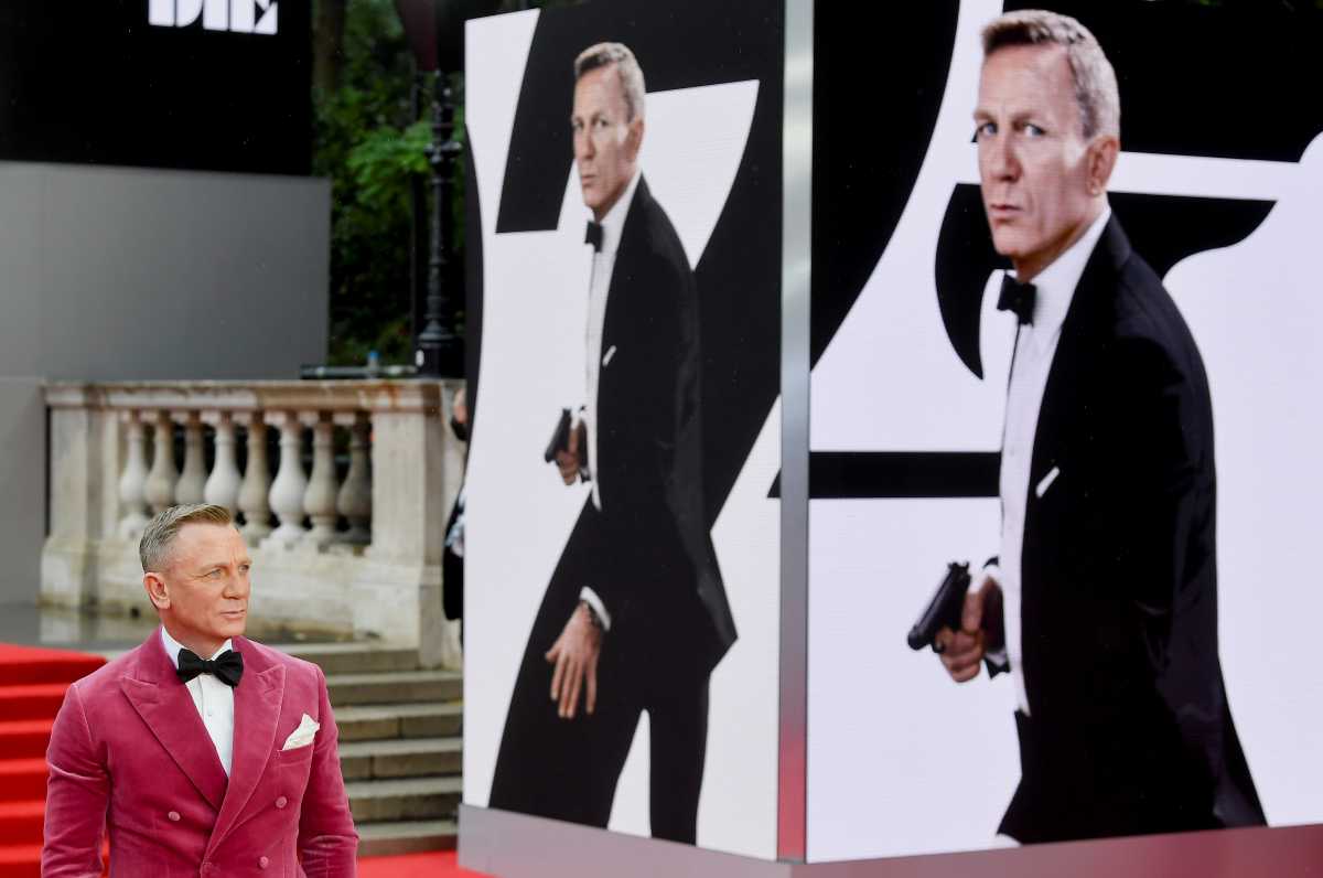 Ο Ντάνιελ Κρεγκ αποχαιρετά τον James Bond με μια επική εμφάνιση
