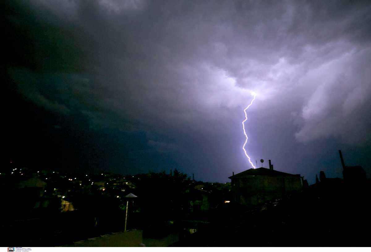 Καιρός – Μαρουσάκης: Επικίνδυνη ημέρα η Παρασκευή – Ισχυρές καταιγίδες και κεραυνοί