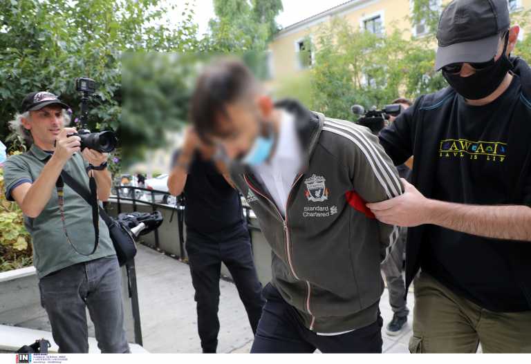 Model with cocaine: The debt of the 32-year-old to “Vassilis” – “No relationship my partner”