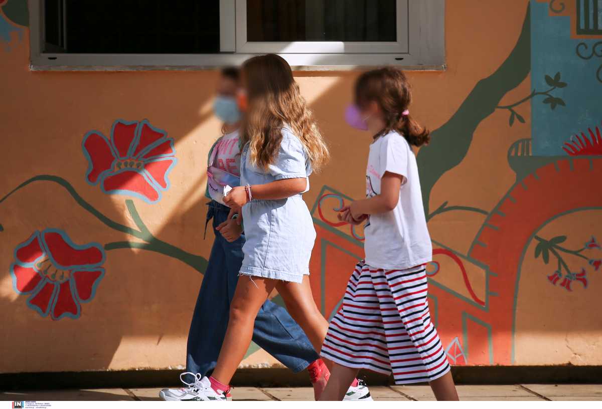 Κορονοϊός: Αυξήθηκαν οι μολύνσεις σε παιδιά την τελευταία εβδομάδα – 4.026 τα κρούσματα