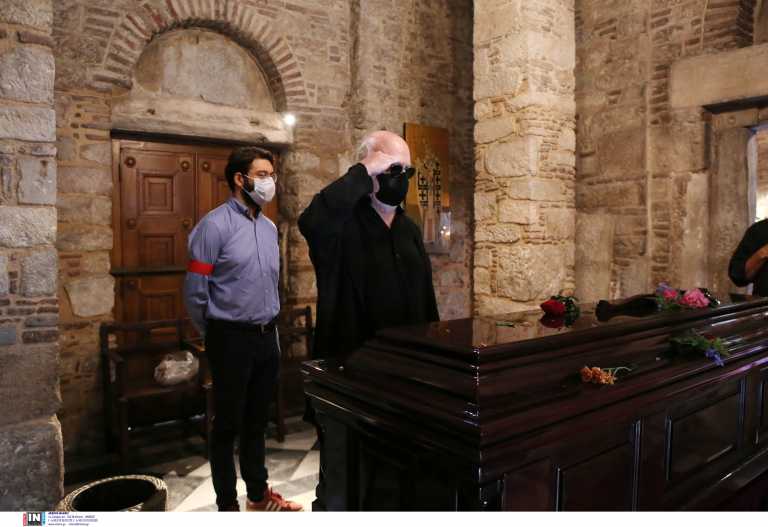 Μίκης Θεοδωράκης: Γιατί ο Διονύσης Σαββόπουλος τον χαιρέτισε στρατιωτικά