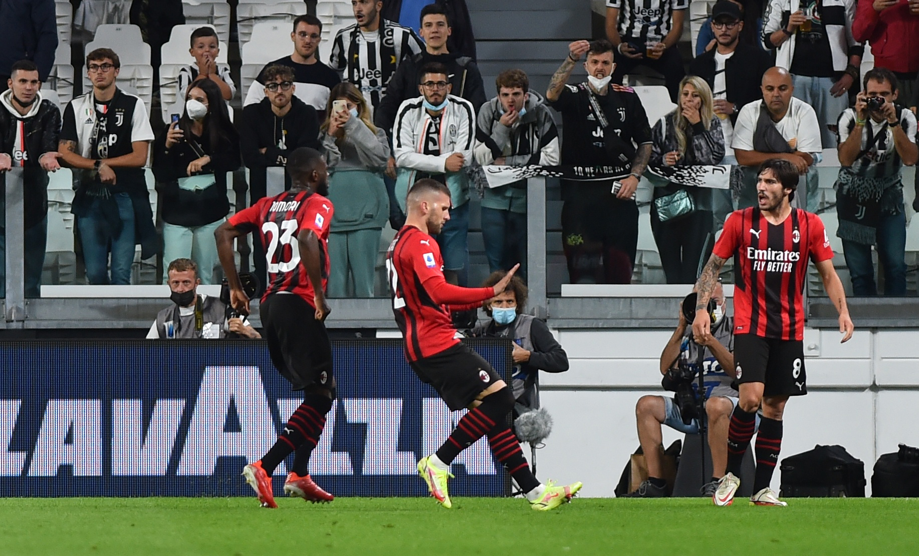 Soccer Football - Serie A - Juventus v AC Milan - Allianz Stadium, Turin, Italy - September 19, 2021 AC Milan's Ante Rebic celebrates scoring their first goal REUTERS
