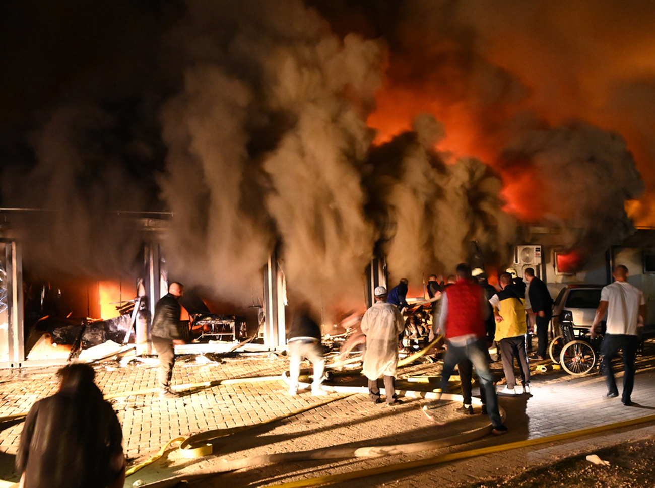 Βόρεια Μακεδονία: 14 οι νεκροί από τη φωτιά σε προκάτ μονάδα νοσοκομείου Covid-19