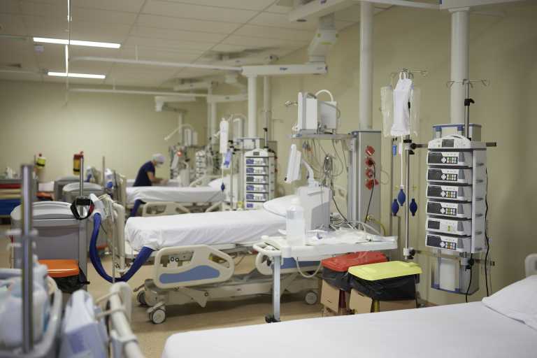 Κορονοϊός: 16 νεκροί και 1.853 νέα κρούσματα σήμερα